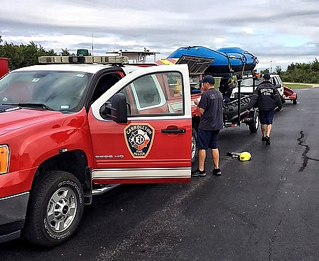 carrollton-fire-fighers-harvey-response