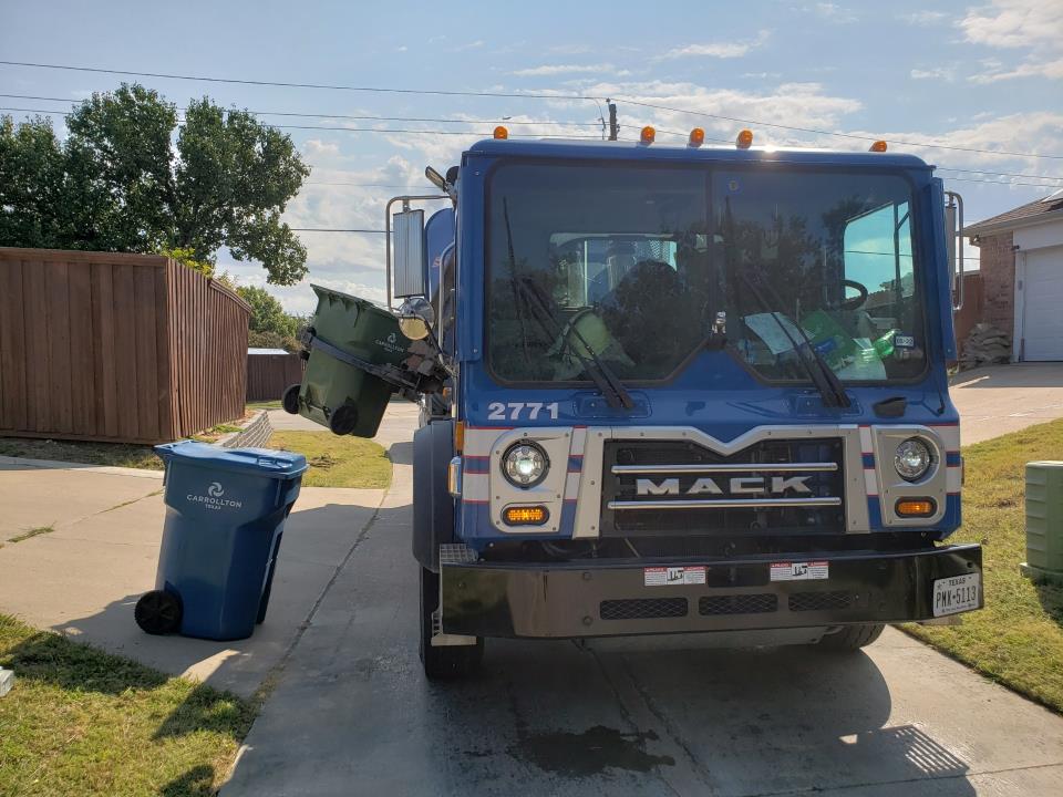 recycling truck front view